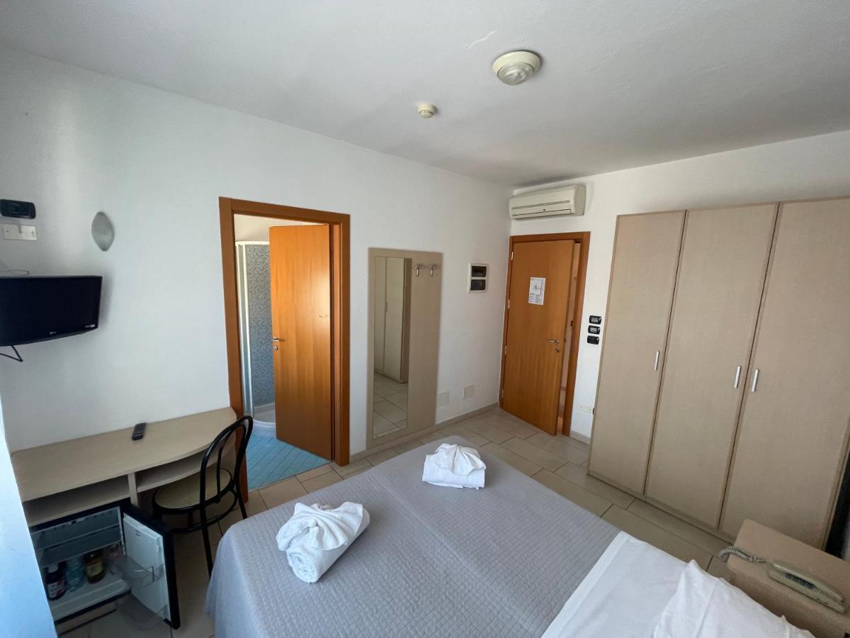 Hotel Marilonda Rímini Habitación foto